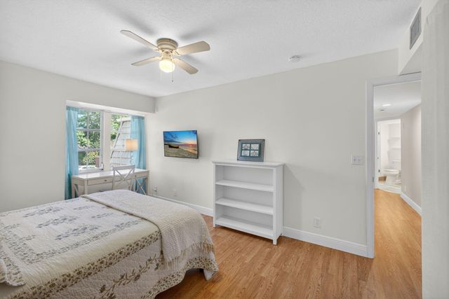 4280 Hazel Avenue C, Palm Beach Gardens, FL 33410