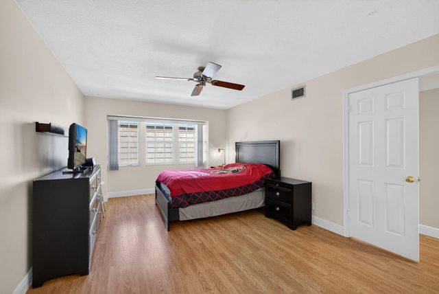 4280 Hazel Avenue C, Palm Beach Gardens, FL 33410