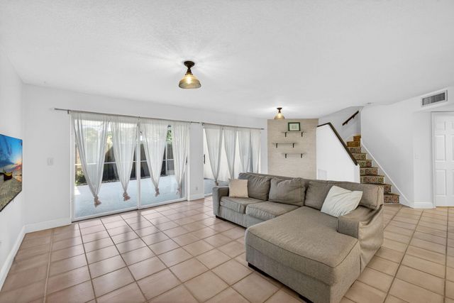 4280 Hazel Avenue C, Palm Beach Gardens, FL 33410