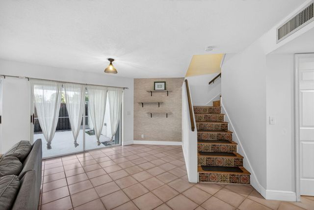 4280 Hazel Avenue C, Palm Beach Gardens, FL 33410