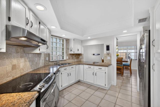 4280 Hazel Avenue C, Palm Beach Gardens, FL 33410
