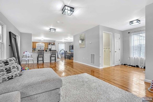 120 Oraton Street, Newark, NJ 07104