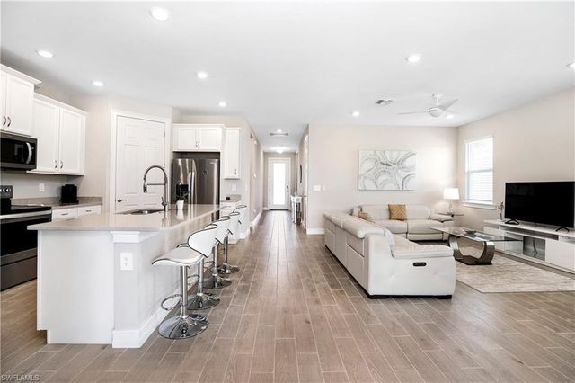 14541 Stern WAY, Naples, FL 34114