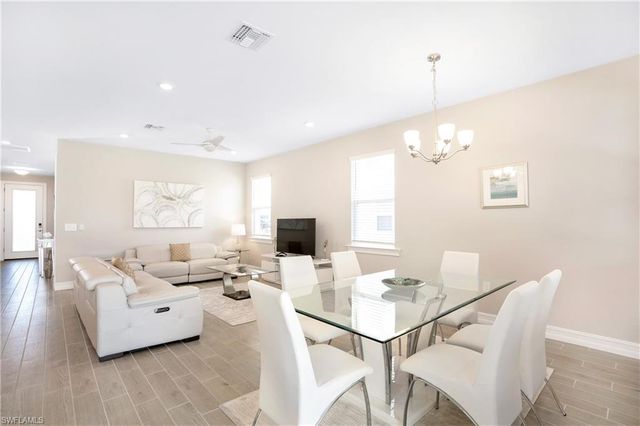 14541 Stern WAY, Naples, FL 34114