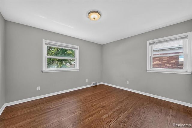 22809 Harper Lake Avenue, Saint Clair Shores, MI 48080