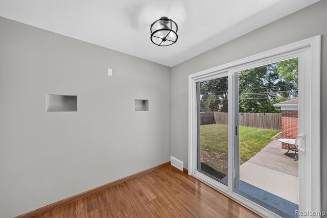 22809 Harper Lake Avenue, Saint Clair Shores, MI 48080