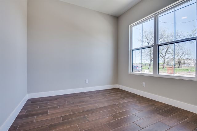 708 Perry Avenue, Waxahachie, TX 75165