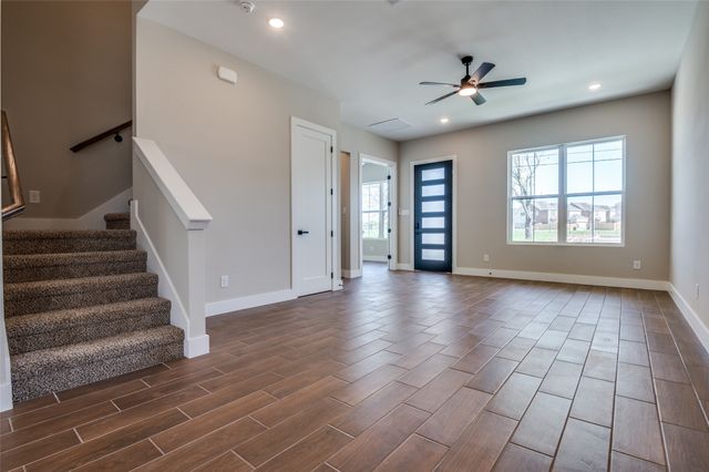 708 Perry Avenue, Waxahachie, TX 75165