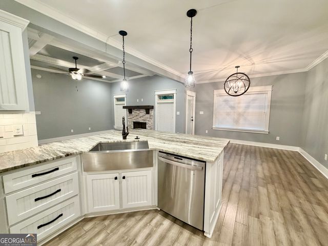 410 Hawks Nest Drive, Kathleen, GA 31047