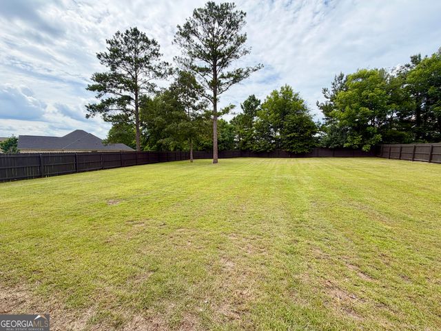 410 Hawks Nest Drive, Kathleen, GA 31047