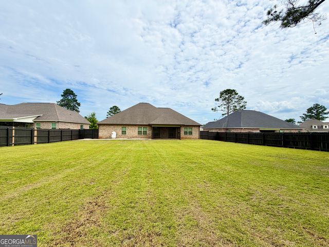 410 Hawks Nest Drive, Kathleen, GA 31047
