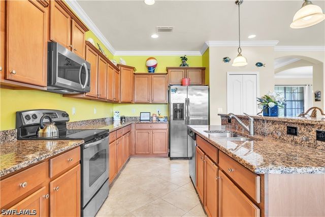 10282 Templeton LN, Fort Myers, FL 33913
