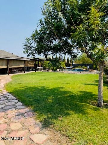 506 N HAWES Road, Mesa, AZ 85207