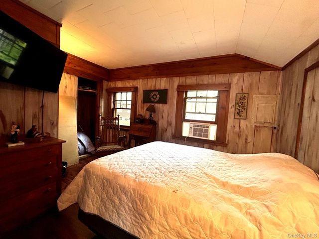 10 Circle Place, Smallwood, NY 12720