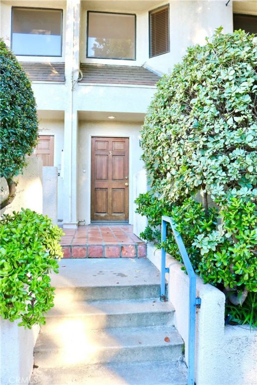 747 E California Boulevard 3, Pasadena, CA 91106