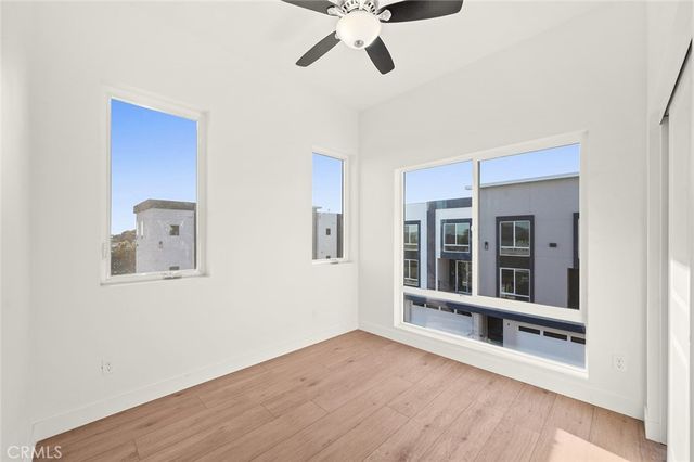 9613 Juniper Avenue 19, Fontana, CA 92335