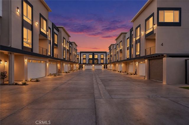 9613 Juniper Avenue 19, Fontana, CA 92335
