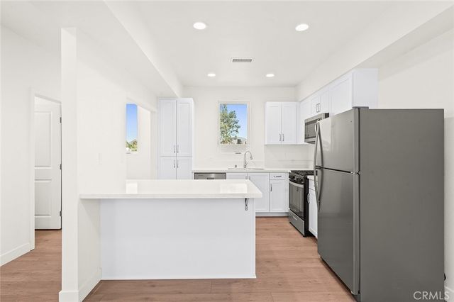 9613 Juniper Avenue 19, Fontana, CA 92335