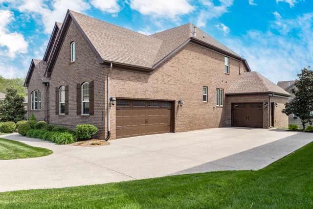 401 Herring Trl, Nolensville, TN 37135