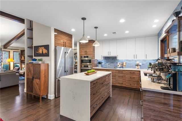 600 Trailmore Place, Roswell, GA 30076