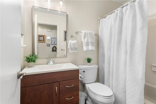 600 Trailmore Place, Roswell, GA 30076