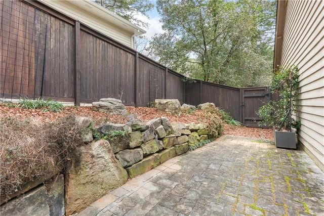 600 Trailmore Place, Roswell, GA 30076