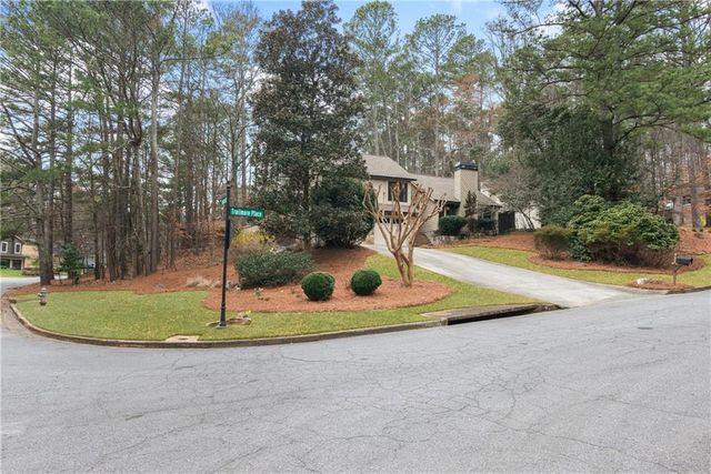 600 Trailmore Place, Roswell, GA 30076