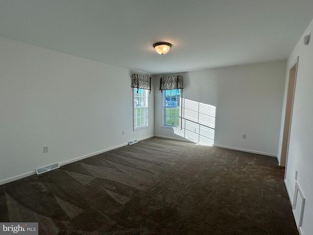 433 EASTWOOD LN, Lancaster, PA 17601