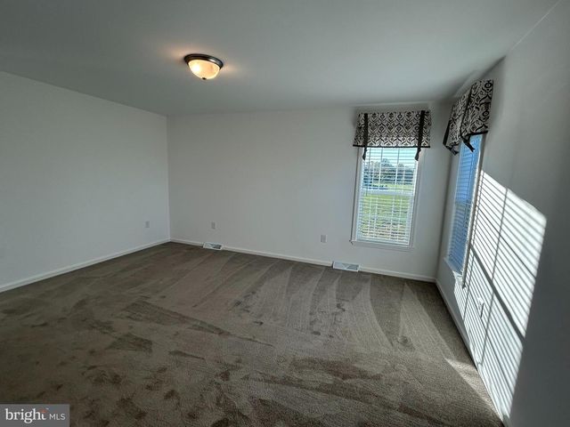 433 EASTWOOD LN, Lancaster, PA 17601