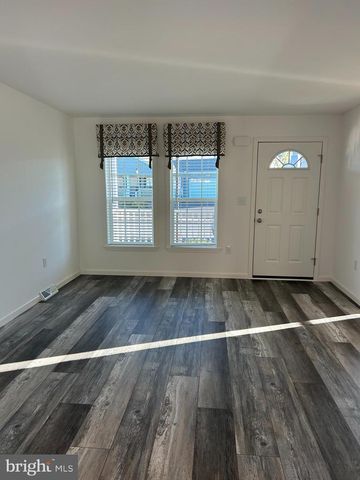 433 EASTWOOD LN, Lancaster, PA 17601