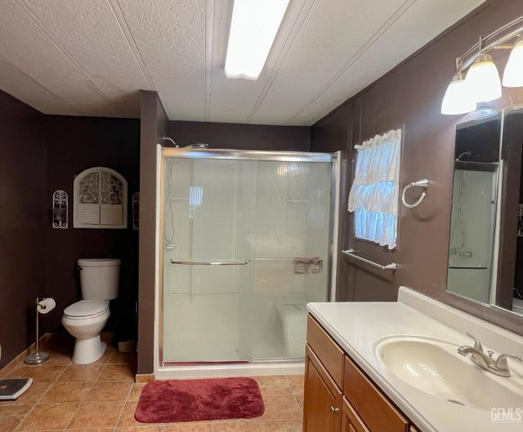 123 N 10th Street 88, Taft, CA 93268