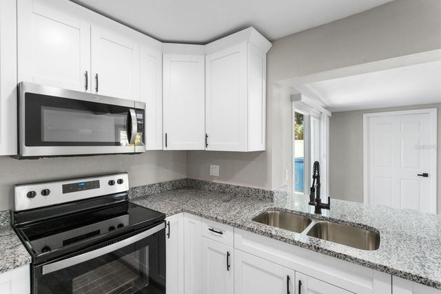 6802 W COMANCHE AVENUE, Tampa, FL 33634