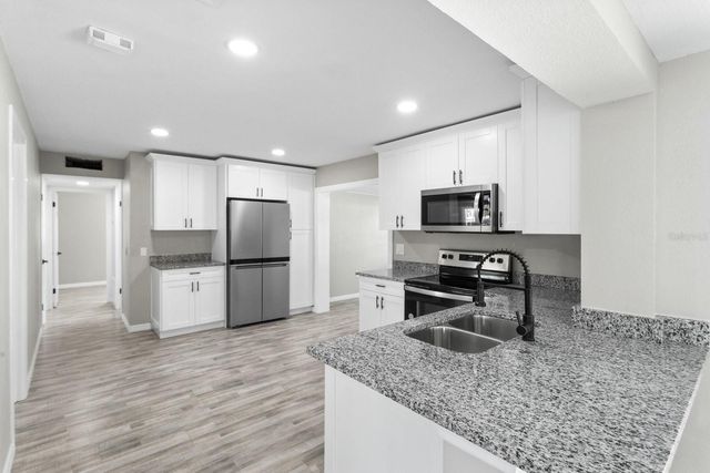 6802 W COMANCHE AVENUE, Tampa, FL 33634