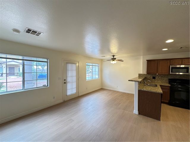 2621 ADELANTE Avenue 108, Las Vegas, NV 89106