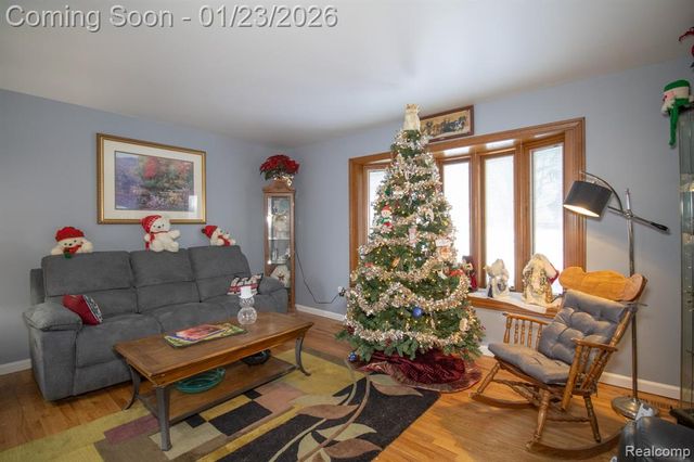 11367 Suffolk Drive, Southgate, MI 48195