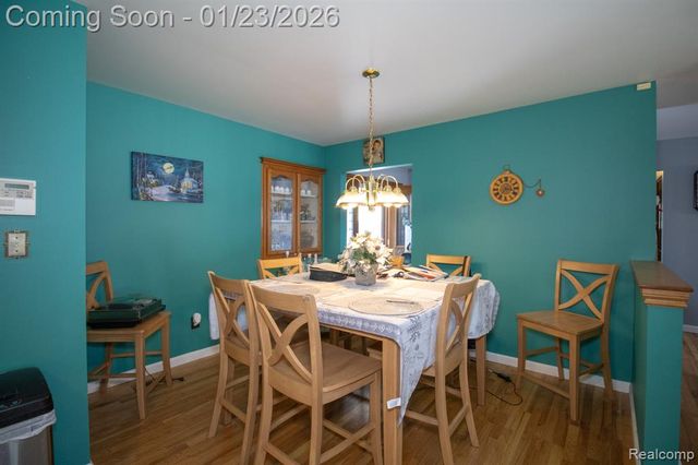 11367 Suffolk Drive, Southgate, MI 48195