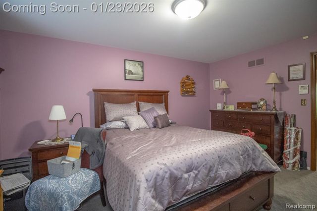 11367 Suffolk Drive, Southgate, MI 48195