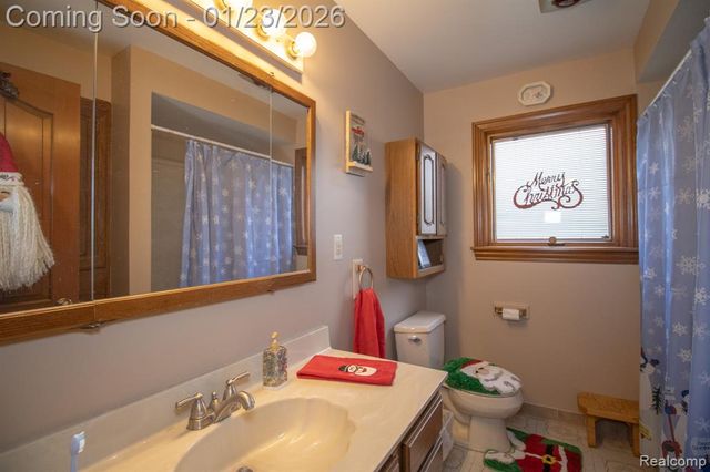 11367 Suffolk Drive, Southgate, MI 48195