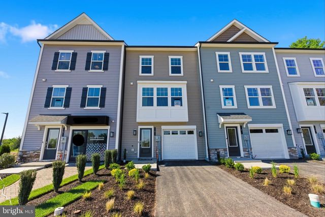 6 MAGNOLIA CT, Gettysburg, PA 17325