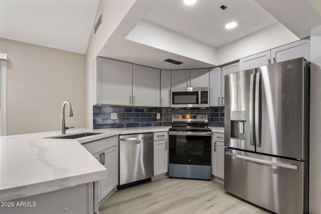 4308 W VERNON Avenue, Phoenix, AZ 85035