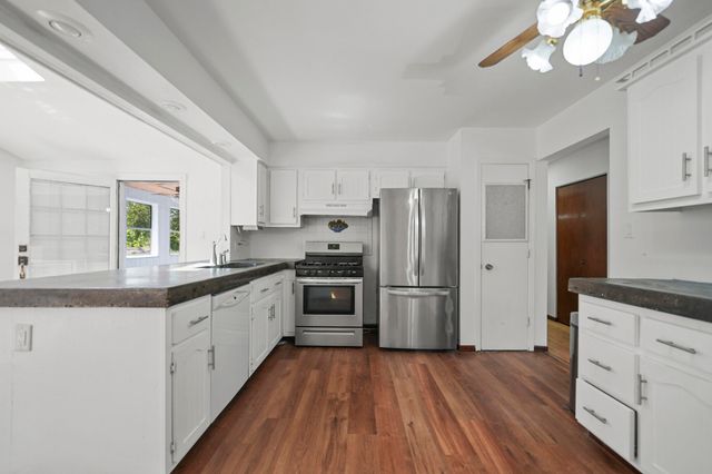 2504 Victoria Road, Schererville, IN 46375