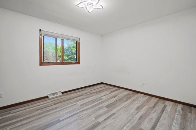 2504 Victoria Road, Schererville, IN 46375