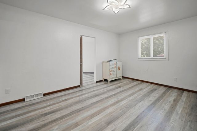 2504 Victoria Road, Schererville, IN 46375