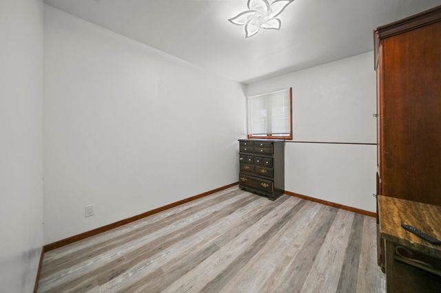2504 Victoria Road, Schererville, IN 46375