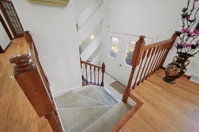 2504 Victoria Road, Schererville, IN 46375