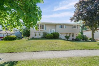 2504 Victoria Road, Schererville, IN 46375