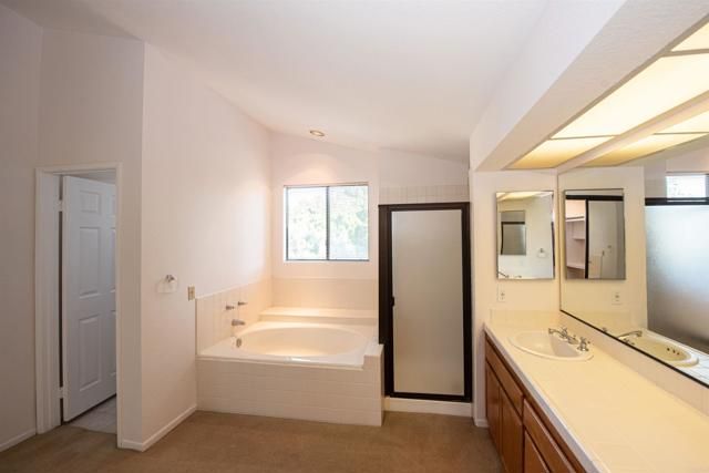 2432 Live Oak Road, Escondido, CA 92029