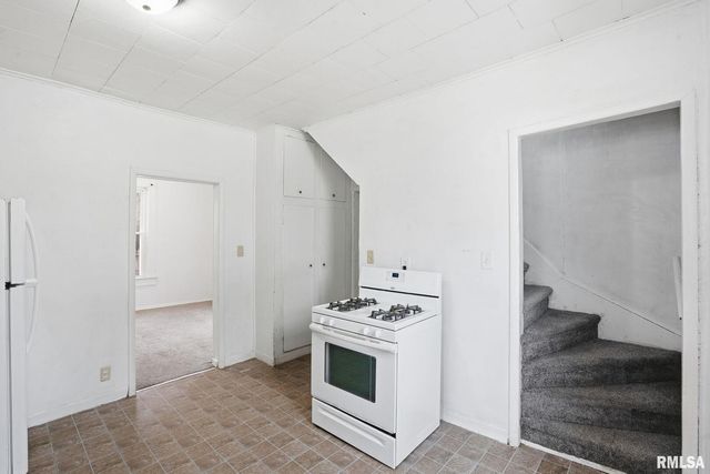 1306 17TH Street, Moline, IL 61265