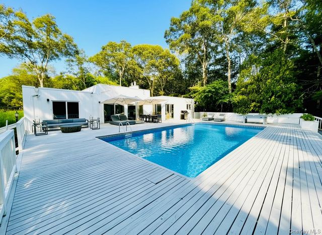 3 Southwood Lane, Quogue, NY 11959