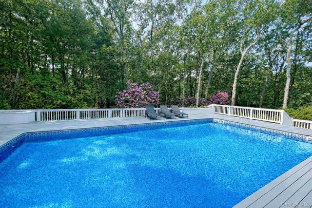 3 Southwood Lane, Quogue, NY 11959